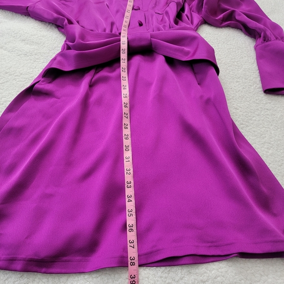 Ellae Lisque Purple Satin Long Sleeve Side Slits Bow Front Dress Women's size L. - Picture 10 of 13